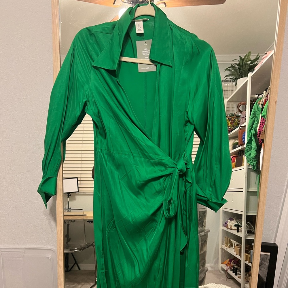 Green midi dress from hm new with tag